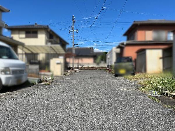 北側前面道路幅員5.1ｍ（2026年8月13日撮影）