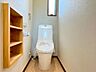 トイレ：2階にもトイレがあり、階段を下りなくていいので移動が短縮できます。（2026年8月20日撮影）
