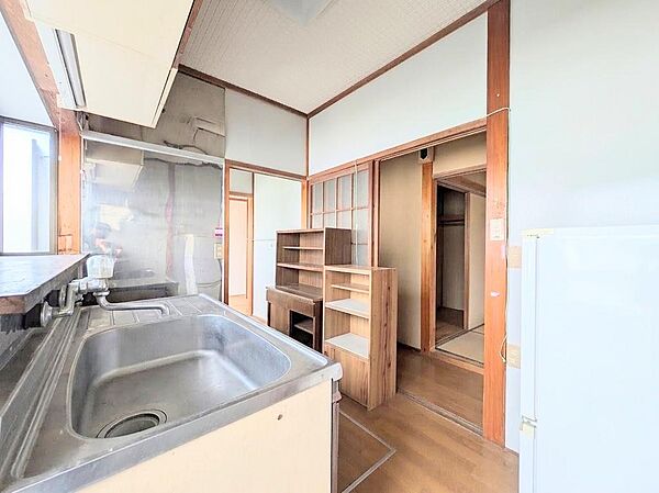 本画像は入居者様の家具をCGで消した画像であり、現況と異なる可能性がございます。