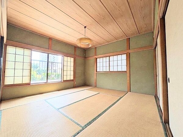 本画像は入居者様の家具をCGで消した画像であり、現況と異なる可能性がございます。