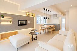 オリエンタル千駄ヶ谷 2SLDKのリビング/ダイニング