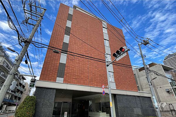 プレミスト赤坂檜町公園の外観（南東側から）