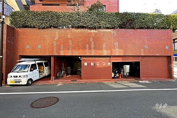 敷地内駐車場（屋内平面式）