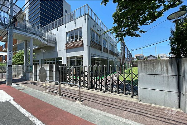 小山小学校[公立]の外観