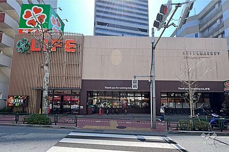 ライフ(東五反田店)の外観