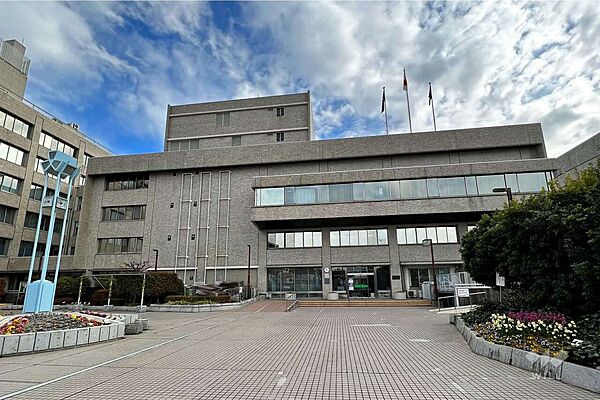 品川区役所の外観