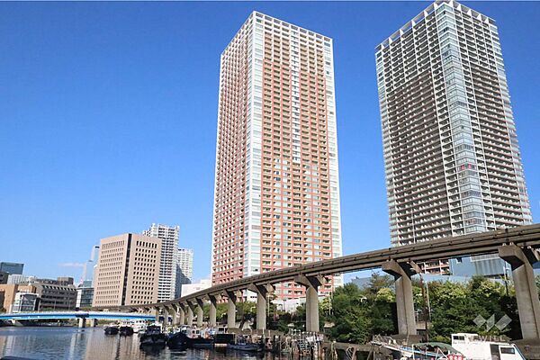 芝浦アイランドグローヴタワーの外観(南西側から)