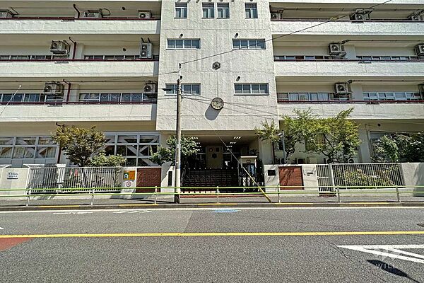 白金小学校[公立]の外観