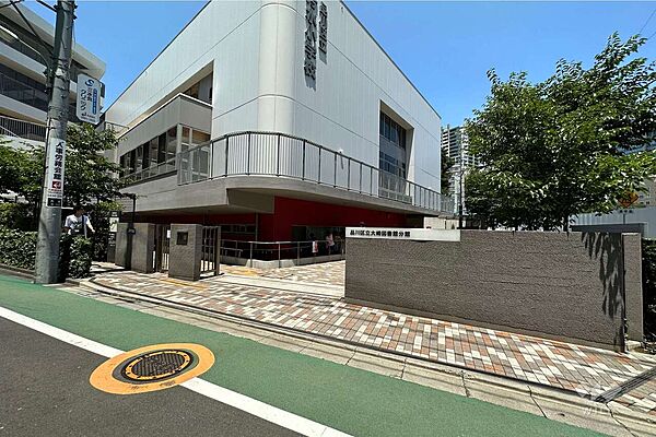大崎図書館分館の外観
