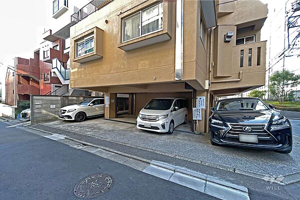 敷地内駐車場（屋外平面式）