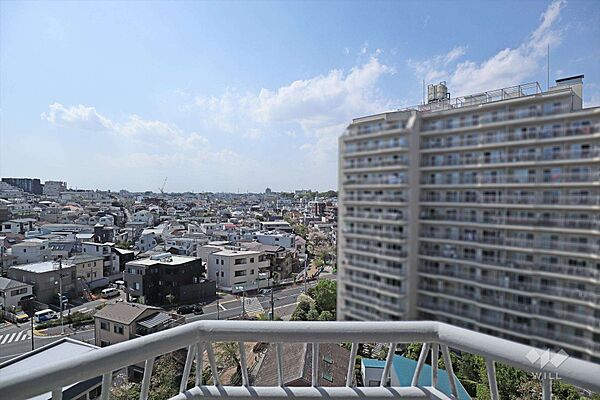バルコニーからの眺め（西方向）［2026年4月11日撮影］