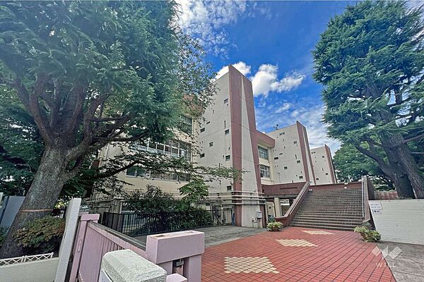 第一中学校[公立]の外観