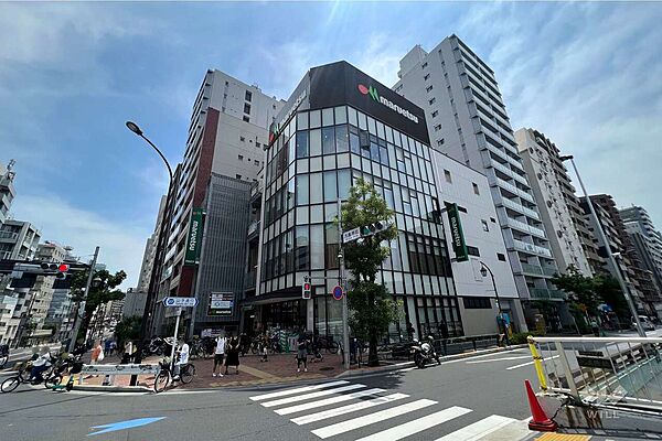 マルエツ(目黒店)の外観