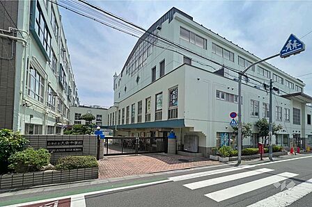 大鳥中学校[公立]の外観