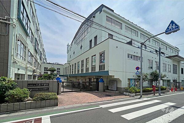 大鳥中学校[公立]の外観