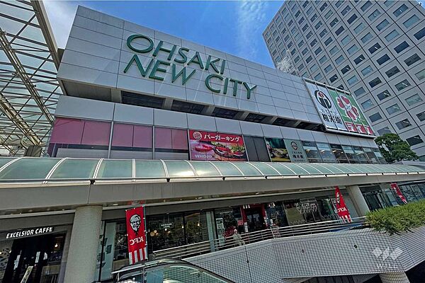 ライフ(大崎ニューシティ店)の外観