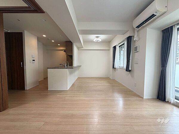 LDK約16.3帖約16.3帖のゆったりLDKが住まいの中心家具配置の自由度が高く、家族が自然と集まる心地よい空間です。※ＣＧによる家具消し処理を行っています。