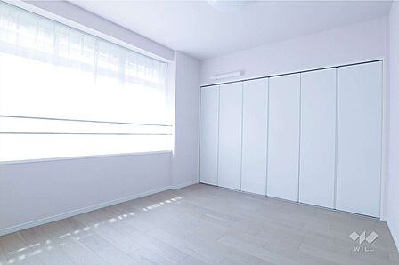 南東側洋室約7.1帖