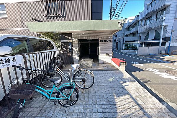 エントランスアプローチ