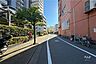 その他：敷地西側の前面道路