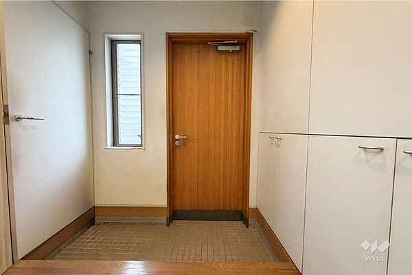 玄関家具消し加工済