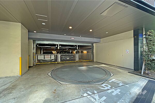 敷地内駐車場（屋内機械式）