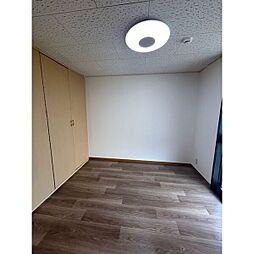 綾II 102 1階2DKのリビング/ダイニング