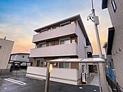 市民公園前駅より徒歩17分 新築 3階建の賃貸物件