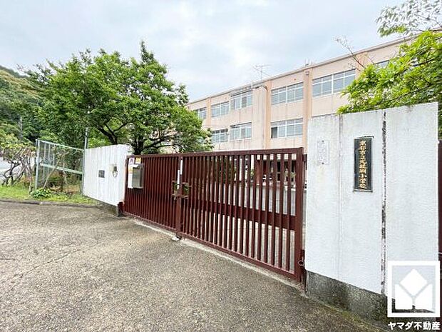 【小学校】京都市立北醍醐小学校まで268ｍ