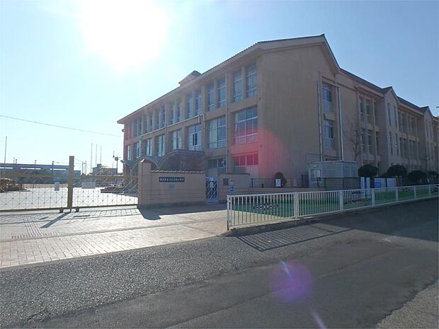 明石市立大久保南小学校（580m）