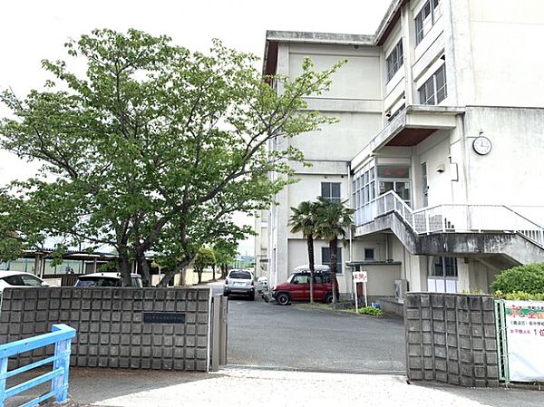 北浜東部中学校まで　1000m　徒歩約13分