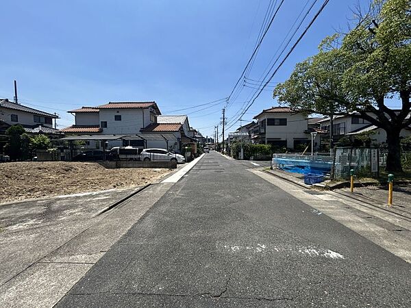 名古屋高速「高針インター」にアクセスしやすい立地ですので通勤やドライブにも便利です