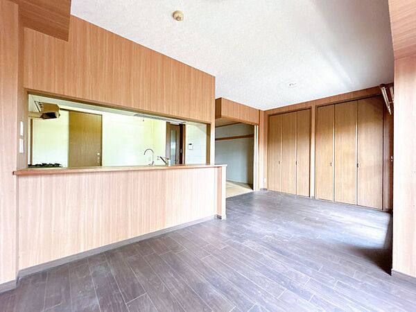 約15.7帖のLDK！どこにいても家族のぬくもりが感じられる居心地よいリビングです◎