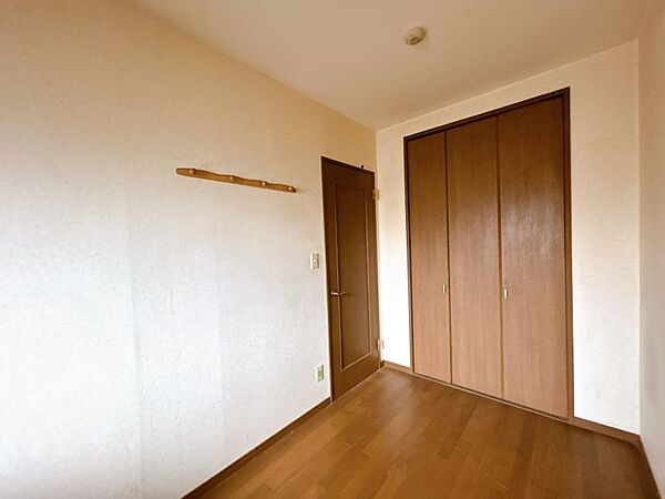 各室収納付きのためお部屋がスッキリ片付きます◎
