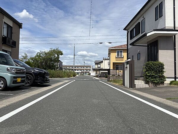 「美薗中央公園」駅まで徒歩約9分！通勤通学にも便利な立地です♪