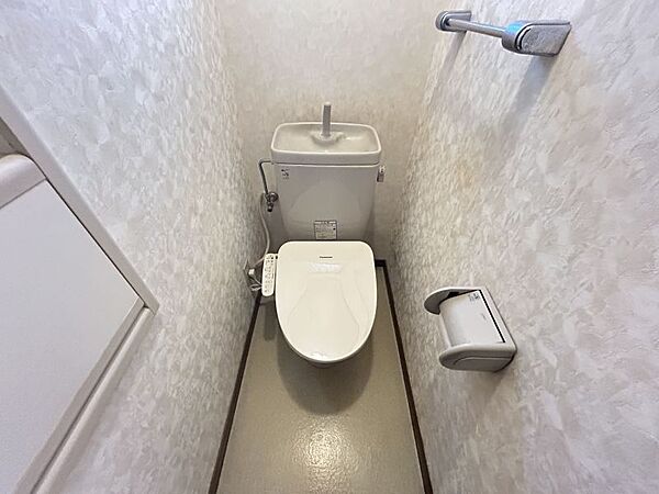 トイレは1・2階にあるので重なる朝も安心です！