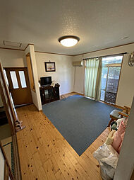 高松市国分寺町新居　中古戸建 8DKのリビング/ダイニング