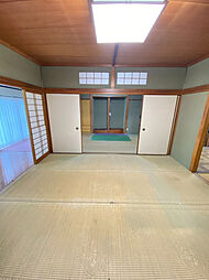 高松市飯田町　中古戸建 4DKのリビング/ダイニング