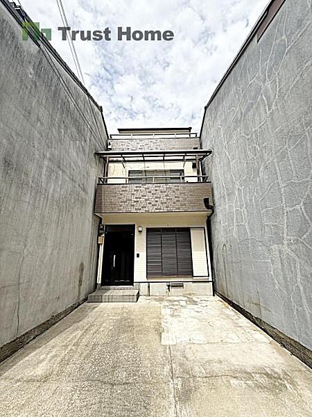 外観：328000508112