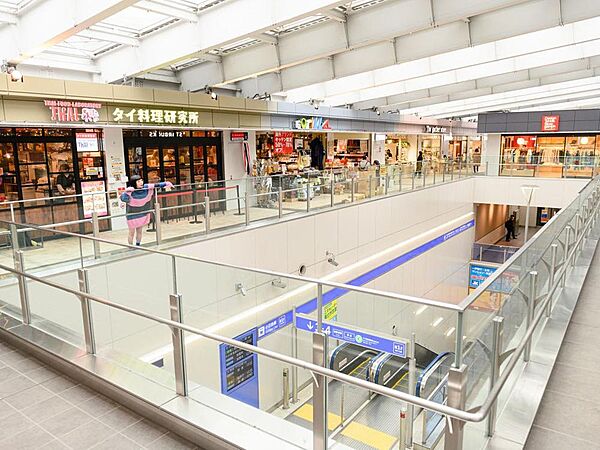 シモキタエキウエ：徒歩8分（597ｍ）