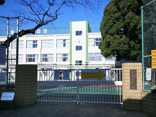 品川区立中延小学校：徒歩5分（369ｍ）