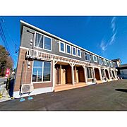 御代田駅より徒歩30分 築3年 2階建の賃貸物件