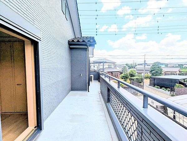 南面ワイドバルコニー　水栓付き