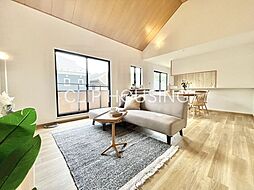 八王子市兵衛　中古戸建 4SLDKのリビング/ダイニング