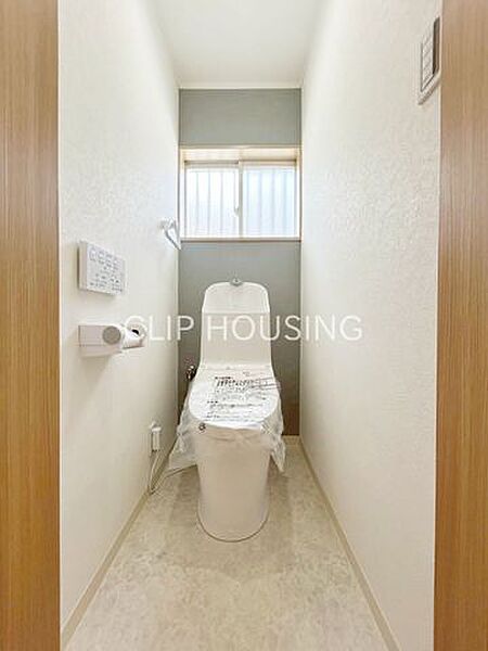 トイレを拡大表示