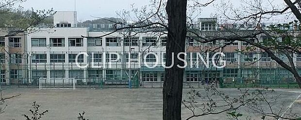 日野市立日野第三中学校 徒歩28分。 2170m