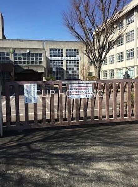 相模原市立内出中学校 徒歩28分。 2210m