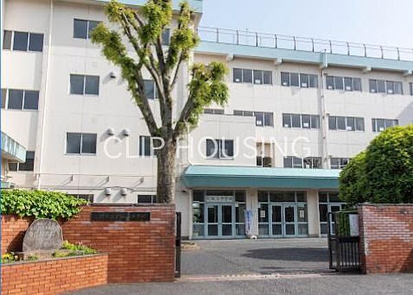 日野市立大坂上中学校 徒歩15分。 1150m