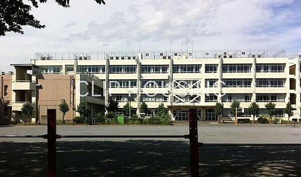 日野市立日野第七小学校 徒歩4分。 290m