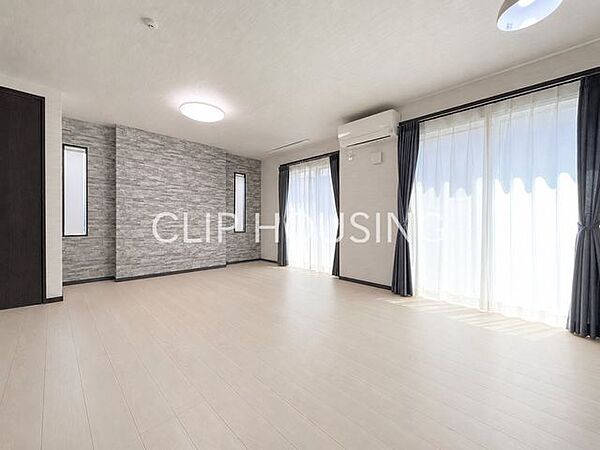 ※家具・小物はAI技術によりデジタル加工（消去）しています